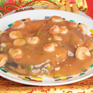 Bagre Frito En Salsa De Camarones