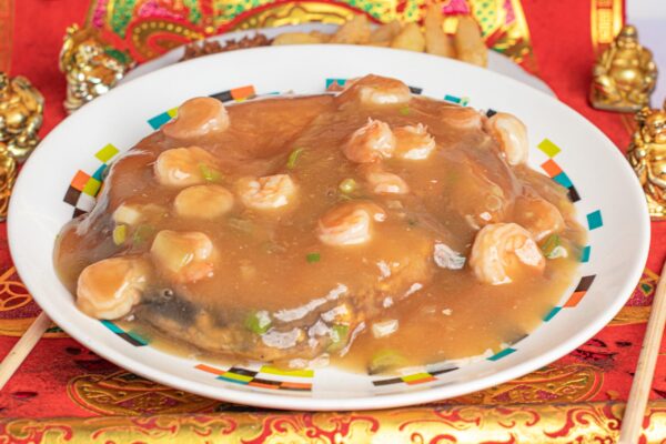 Bagre Frito En Salsa De Camarones